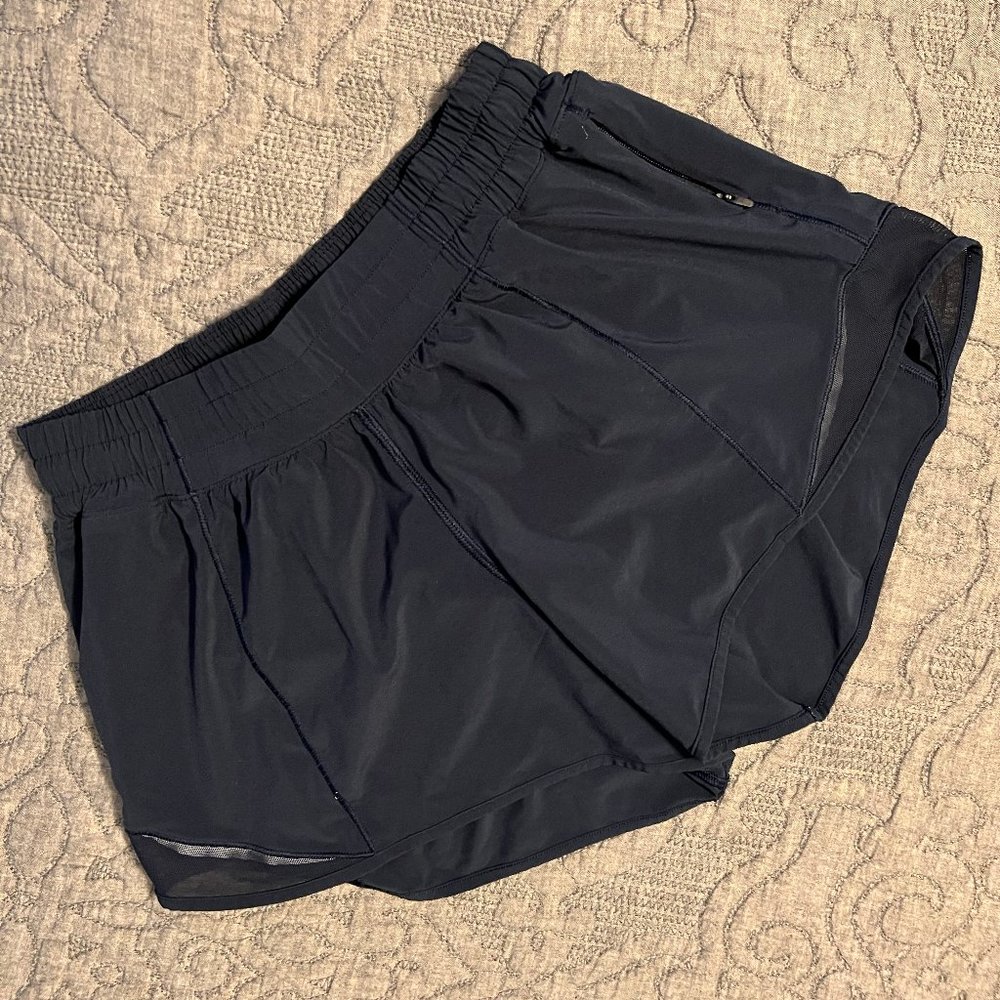 Lululemon Hotty Hot Low-Rise 2.5" Navy Short